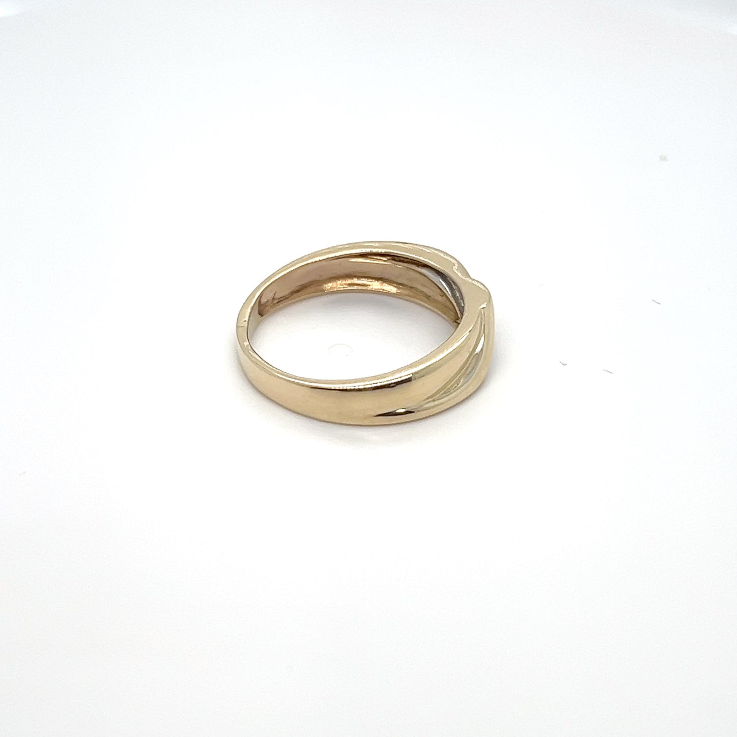 10K Yellow Gold Diamond Wave Ring – Size 5.75